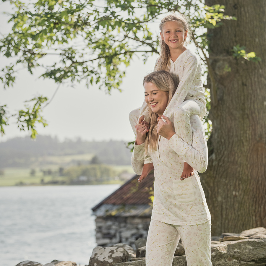 Pysjbukse til dame – Ragnhild longs – Anis – Rosa - Image 4
