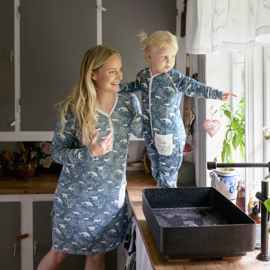 Nattkjole til dame – Stina – Polarnatt – Blå - Image 4