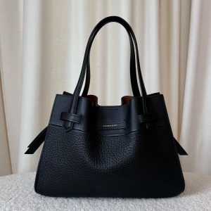 Blossom, Noir