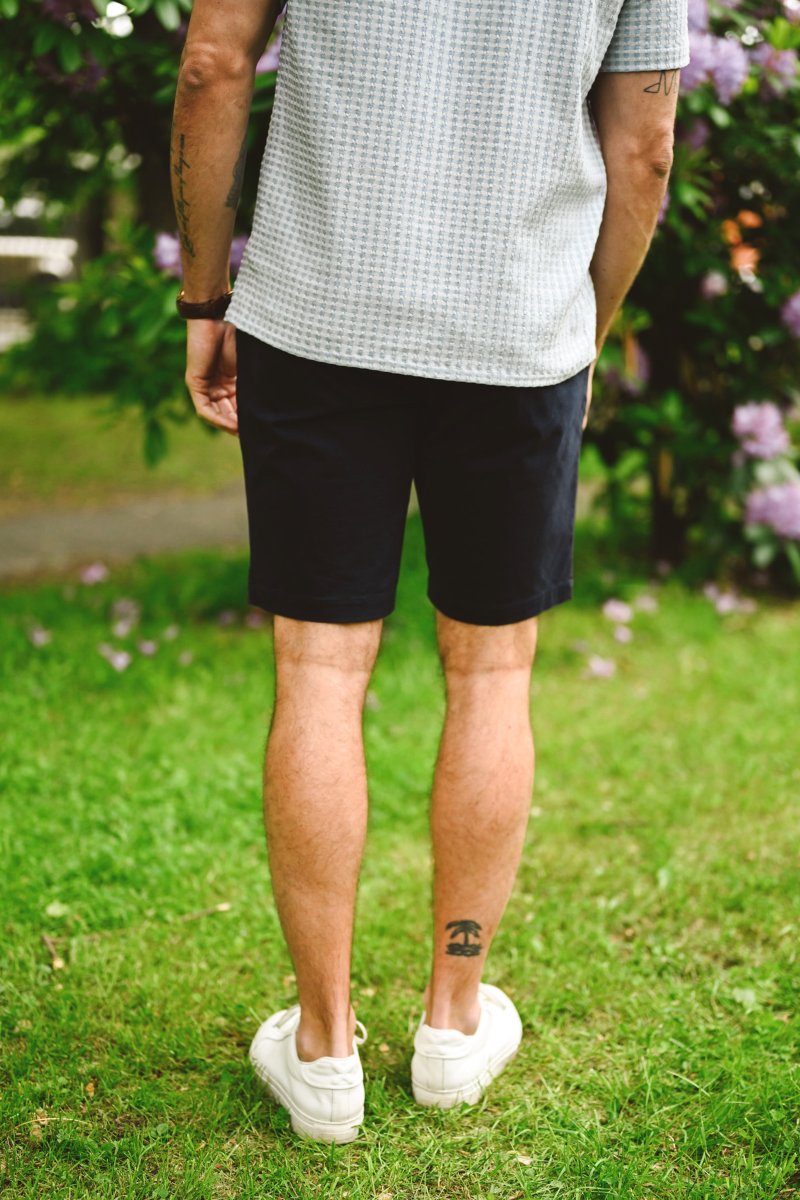 Colin City Shorts, Navy - Image 3