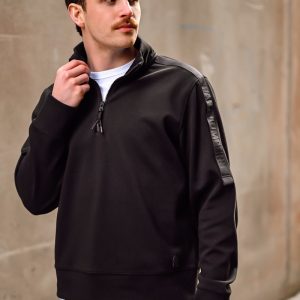 Ellingtone, Off Black