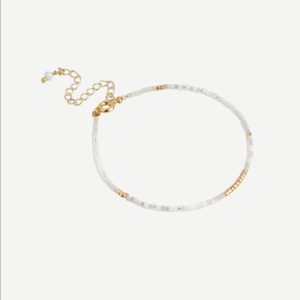 Petra Bracelet, Daisy