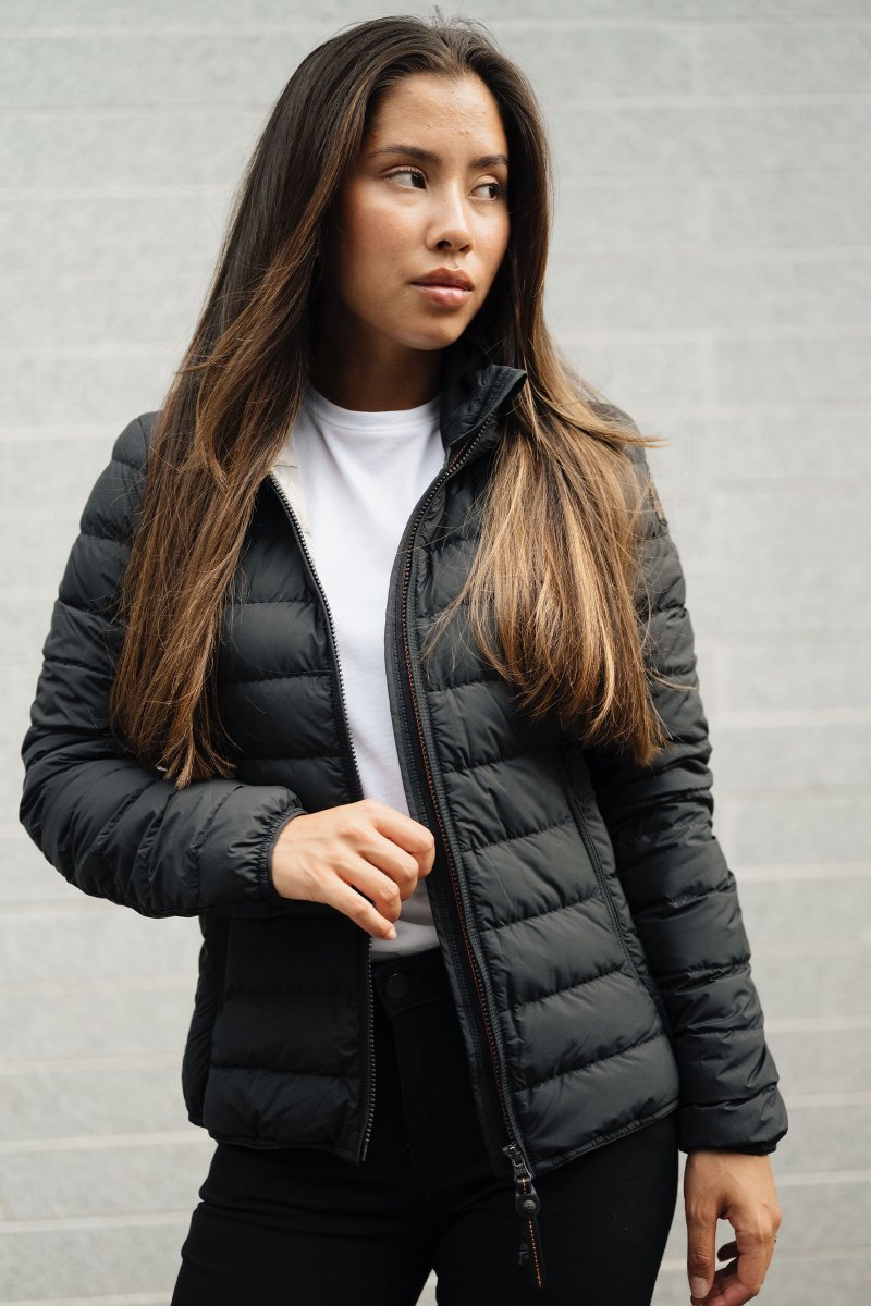 Juliet AW24, Black
