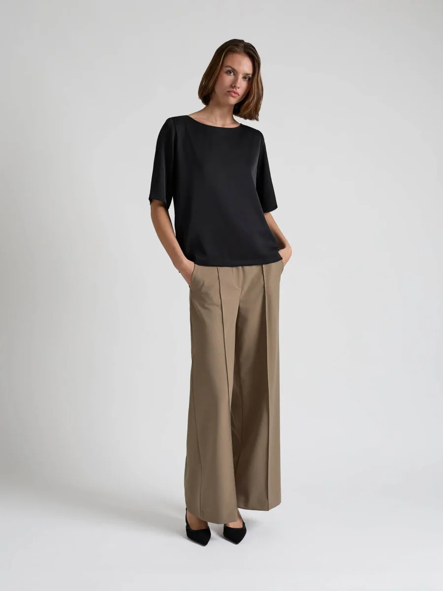 Silkebluse "Viola" - Sort - Image 8