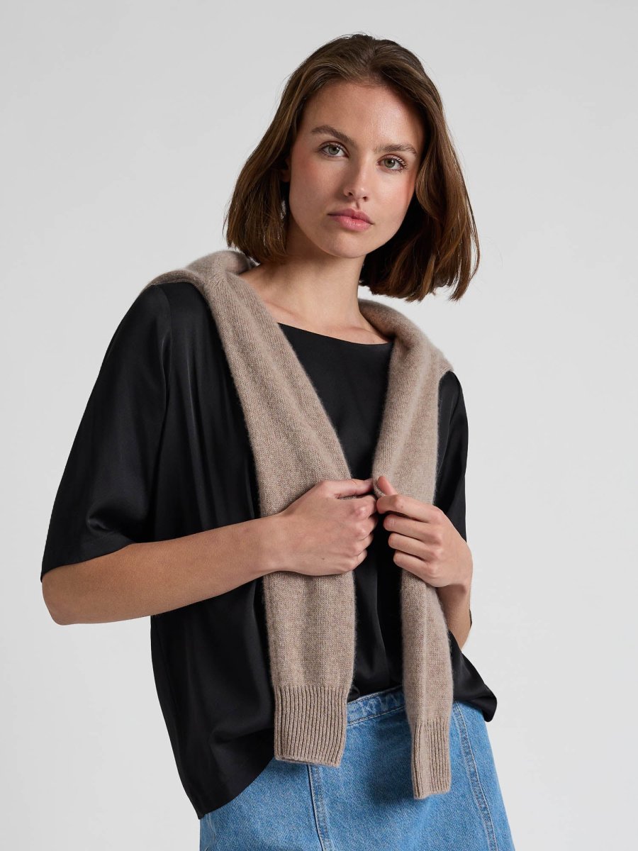 Silkebluse "Viola" - Sort - Image 5