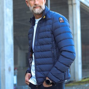 Ugo 23, Mørk blå